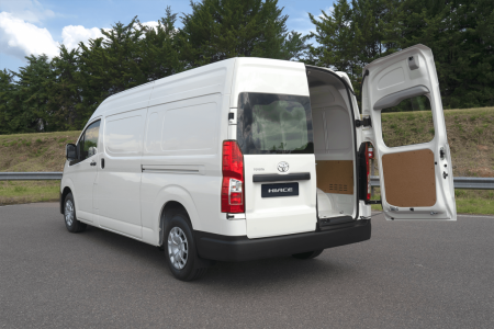 Toyota Hiace L2H2